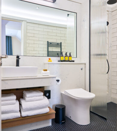 Bathroom 4500px